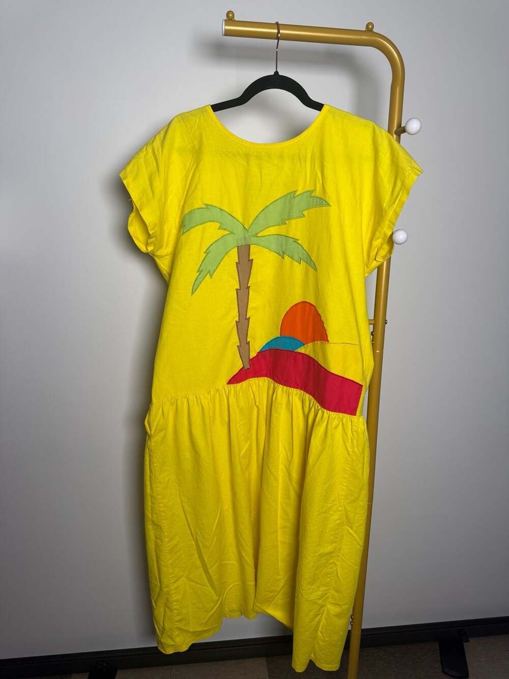 Plus Vintage 80s Tropical Palm Tree Applique Yellow Drop Waist Dress